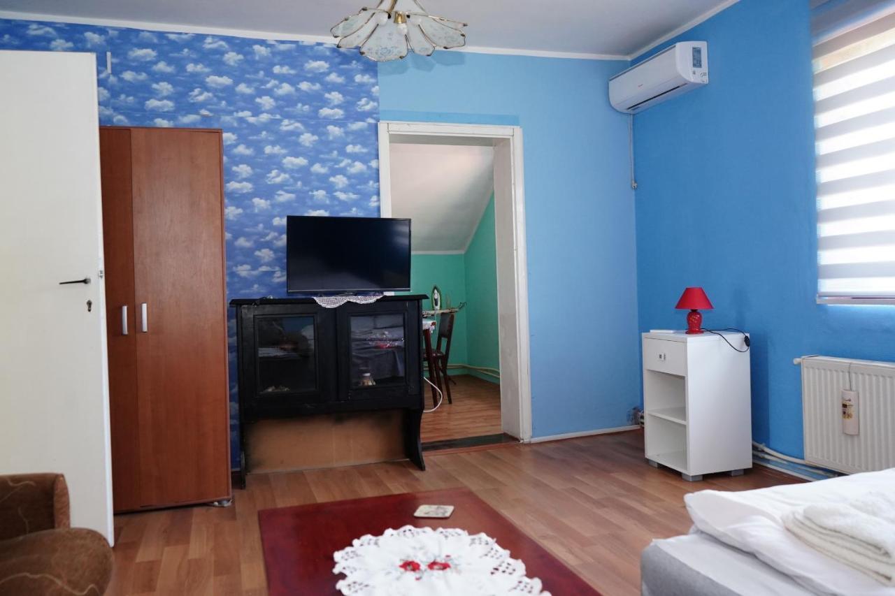 Appartement Etnobubi à Novi Sip Extérieur photo